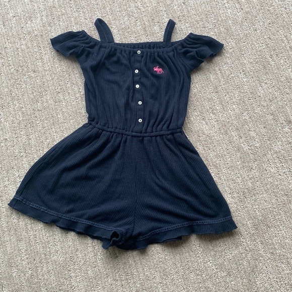 abercrombie kids Other - Toddler Girls Abercrombie Kids Off the Shoulder Shorts Romper with Pockets